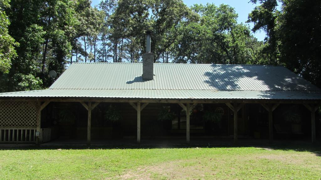 ماغنوليا Red Caboose Farm Bed & Breakfast المظهر الخارجي الصورة